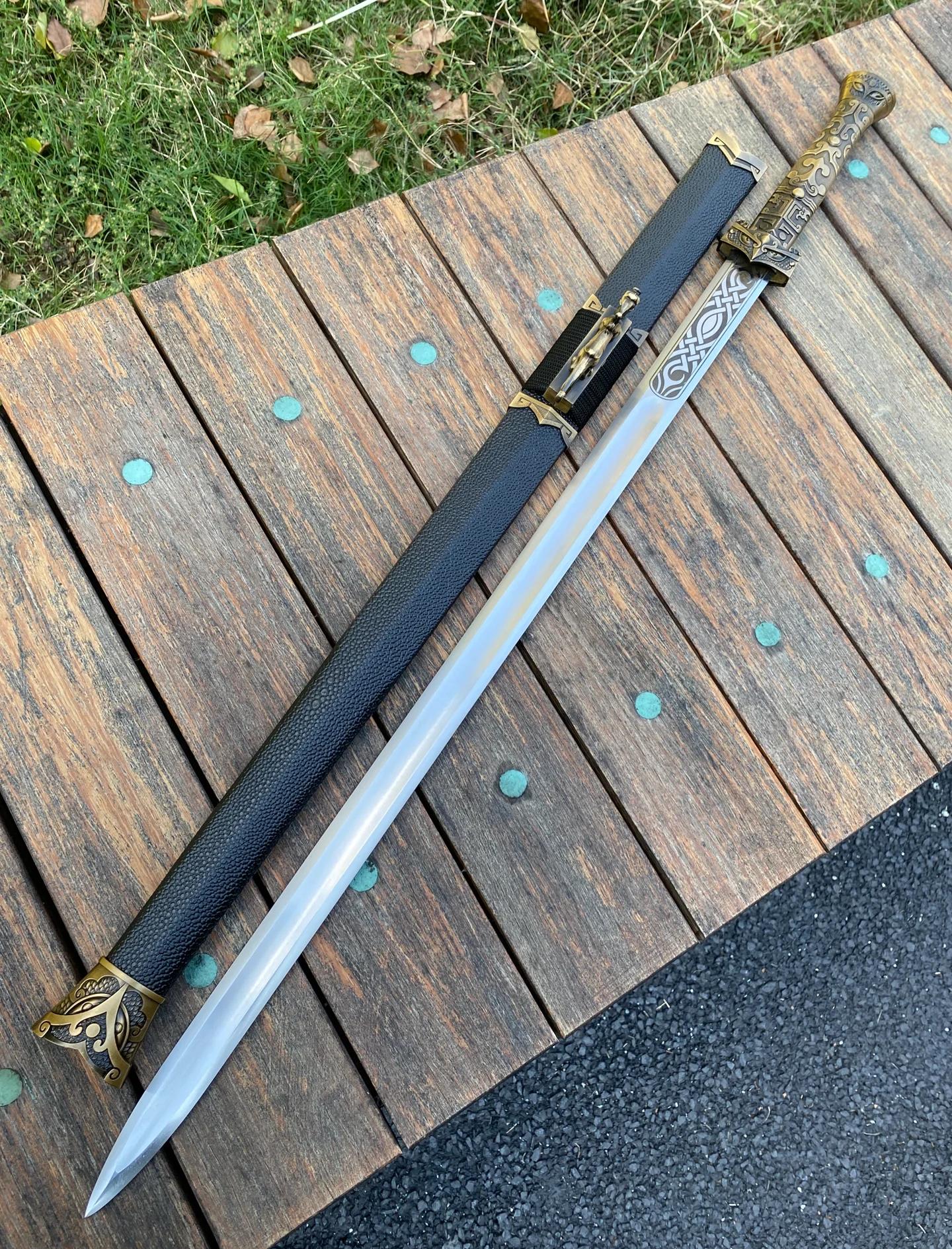 从零到一:手把手教你用Linux服务器搭建专业网站(附详细步骤)